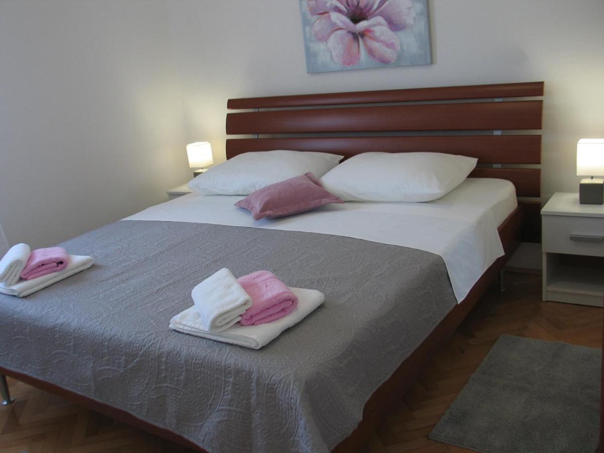 Apartmani Kunteja Pag Town Zewnętrze zdjęcie