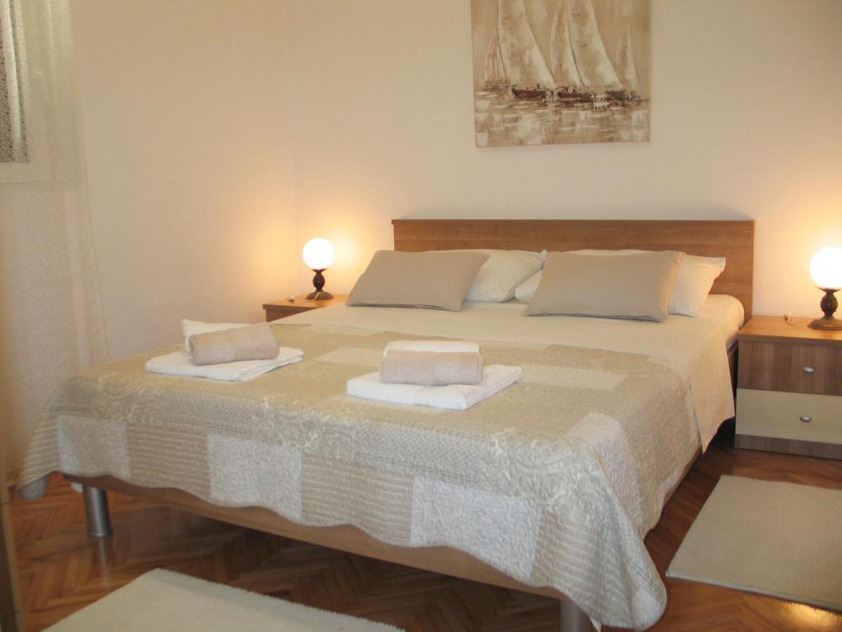 Apartmani Kunteja Pag Town Zewnętrze zdjęcie
