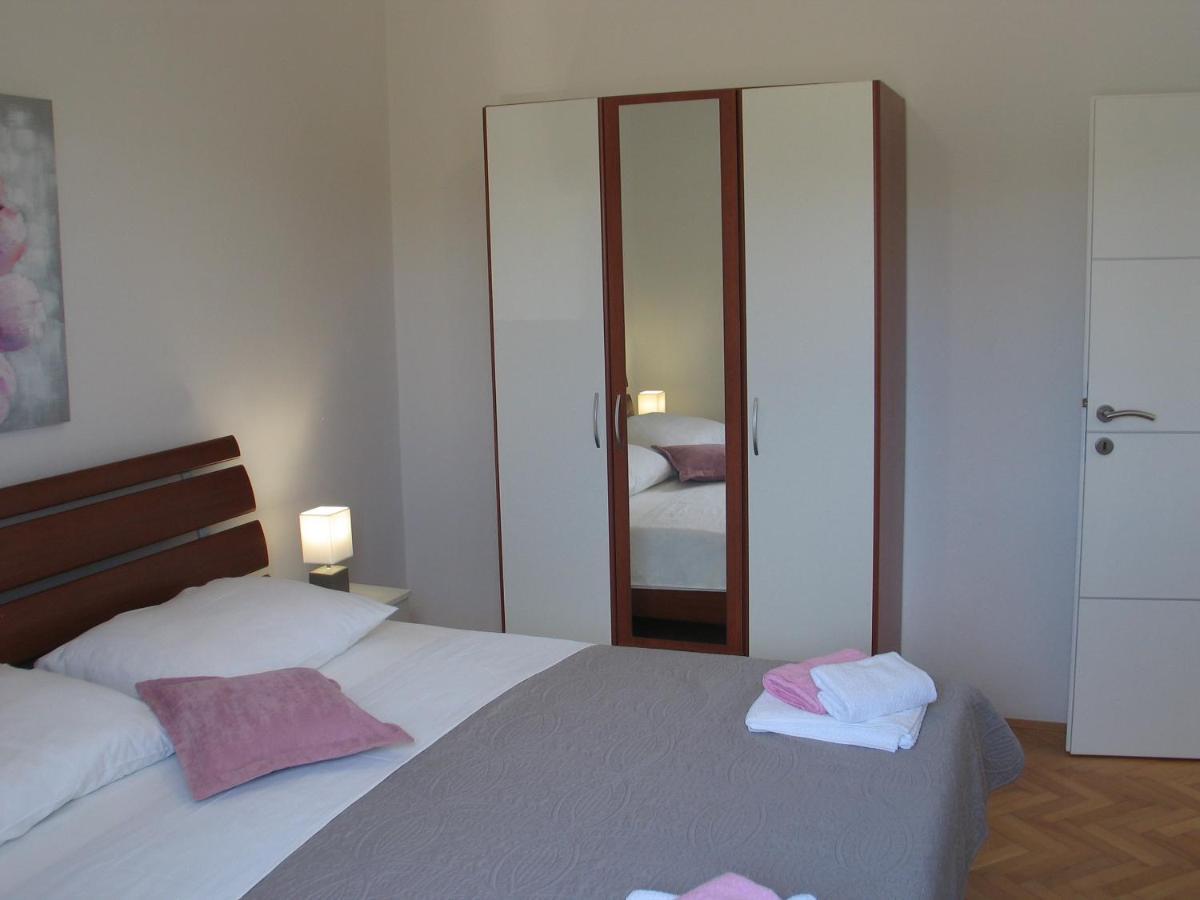 Apartmani Kunteja Pag Town Zewnętrze zdjęcie